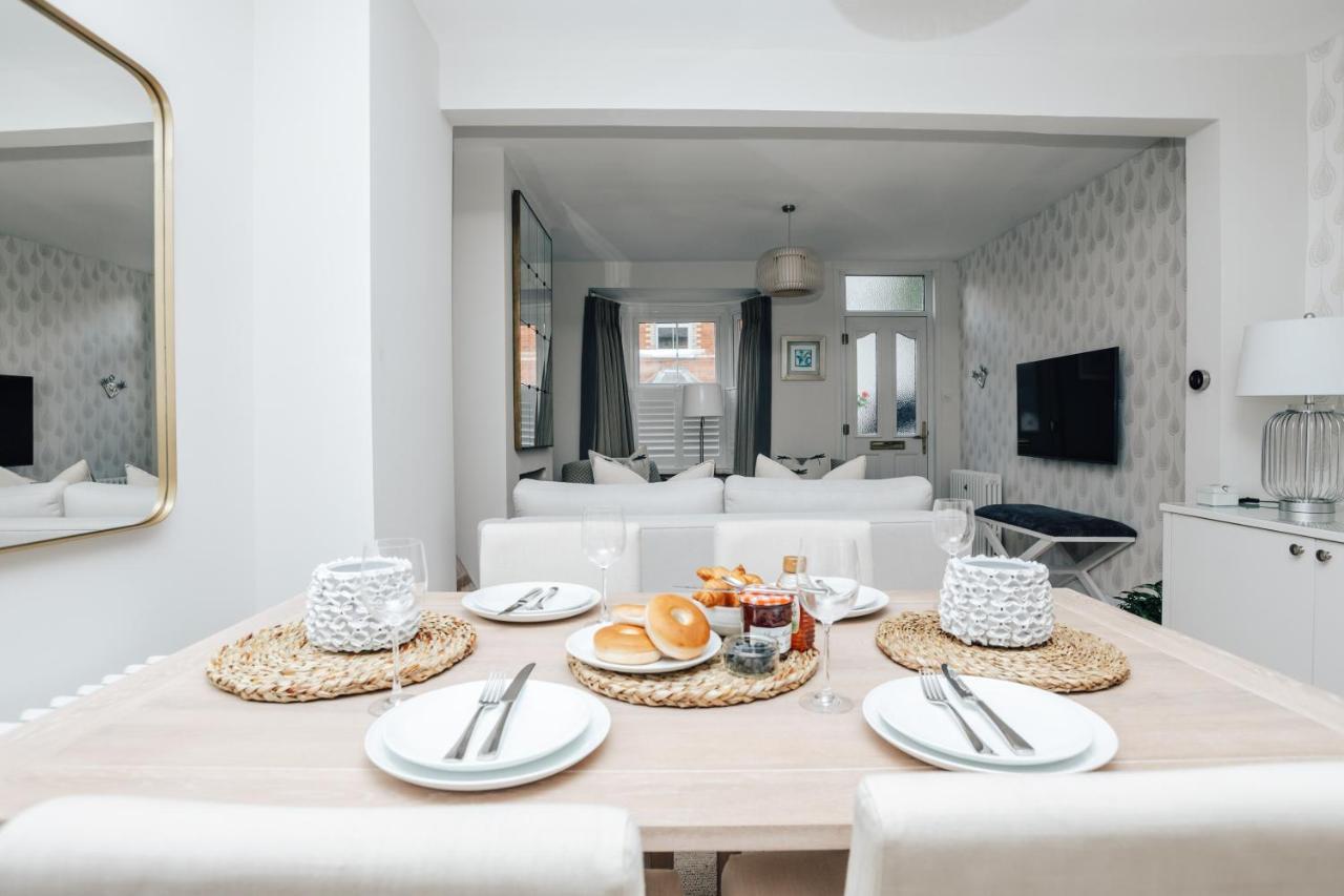 The Dragonfly - Central 2 Bedroom House Henley-on-Thames Exterior photo