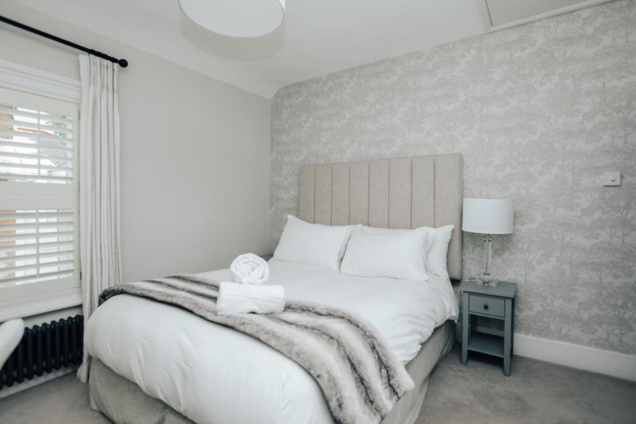 The Dragonfly - Central 2 Bedroom House Henley-on-Thames Exterior photo
